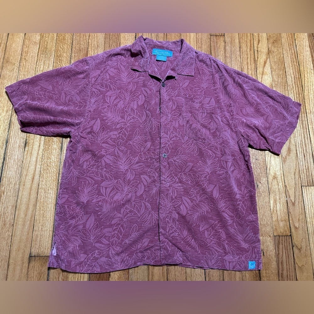 Vacation Hawaii Bermuda Bay Leaf Embossed 100% Silk Size XL